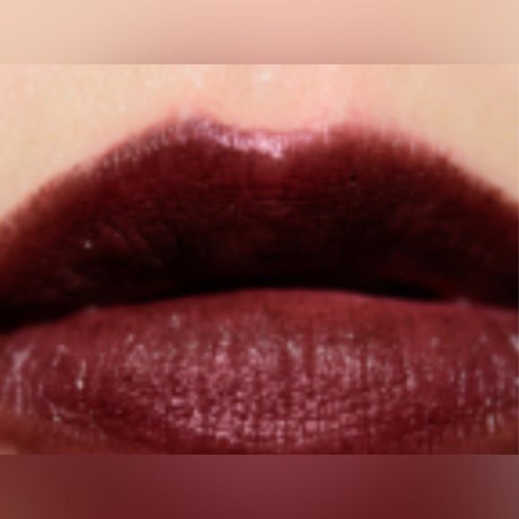 Chanel Rouge Allure Luminous Intense Lip Colour in Dilemme 215 new in box - Picture 2 of 3